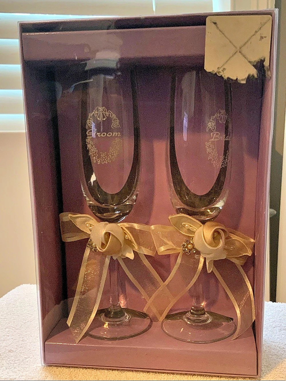 B.B. World Wedding Collections Bride & Groom Toasting Flutes